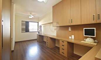 Imagem 3: Casa à venda com 430m², 3 quartos e 3 suítes e 3 vagas no Planalto Paulista