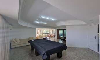 Imagem 5: Mansão Horto Imperial, 4 suítes, 255m², armários, dependência e 4 vagas de garagem