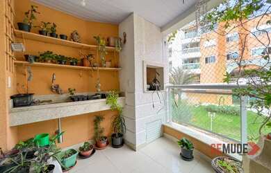 Imagem 2: Apartamento para venda possui 128 metros quadrados com 3 quartos em Carvoeira - Florianópo