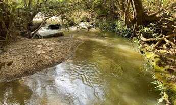 Imagem 2: Chácara 1200m², Córrego Muita Água, Energia, Cercada, 4km Aragoiânia