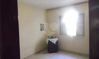 Imagem 5: Casa Padrão 171 M² na Av Monte Urarat c/ 3 dorms, 1 sala e 2 vagas de garagem