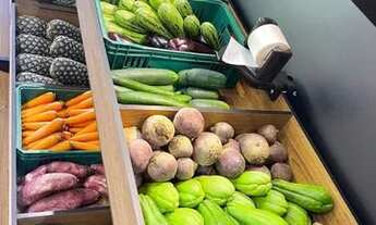 Imagem 2: Frutaria CASA QUITANDA jardins das Américas, amplo estacionamento na melhor região do