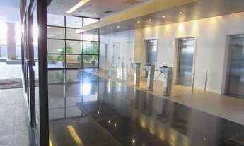 Imagem 3: Localização privilegiada com amplo comércio no entorno