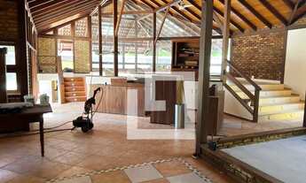 Imagem 3: RECREIO - CASARÃO 1400M² DE TERRENO - PISCINA - CHURRASQUEIRA - SALÃO - 7QUARTOS - LINDO J