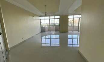 Imagem: Cód. 1558 - COBERTURA EM FRENTE AO SHOPPING