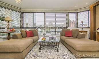 Imagem 2: Apartamento para venda possui 213 metros quadrados com 3 quartos em Mont Serrat - Porto Al