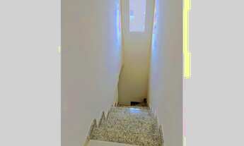 Imagem 2: Magnífica casa duplex em condomínio paradisíaco com lazer completo em Araruama/RJ!