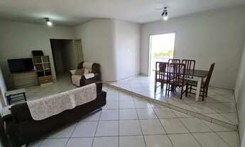 Imagem: Vaga feminina em república