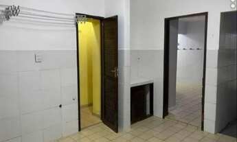 Imagem 3: Casa para venda possui 85 metros quadrados com 2 quartos em Castelo Branco - Salvador - Ba