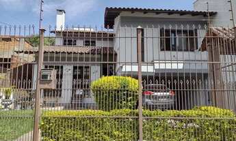 Imagem 2: CASA 04 DORMITÓRIOS 02 VAGAS NO BAIRRO CAMAQUÃ