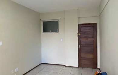 Imagem 2: Apartamento 2/4 , proximo ao lider alcindo cacela