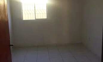 Imagem 6: REPASSE DE CASA IMPERDÍVEL NO BARROCÃO COM 2 QUARTOS