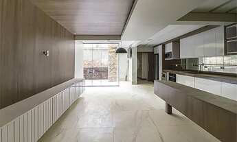 Imagem: APARTAMENTO REFORMADO NO TÉRREO COM ÁREA