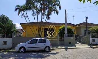 Imagem: Casa com 5 dormitórios à venda, 130 m²