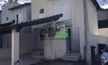 Imagem: Casa sobrado, de esquina, 03 dormitórios