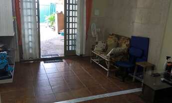 Imagem 6: Vendo Casa de 03 Quartos na Quadra 21 do Paranoá na rua do antigo mercado pinho