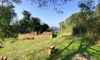 Imagem 2: Seu projeto dos sonhos em meio a natureza é pertinho da cidade