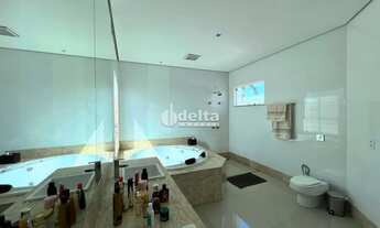 Imagem 16: Casa disponível para venda no bairro Cidade Jardim em Uberlândia MG