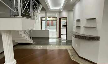 Imagem: Sobrado com 4 dormitórios com 600 m²