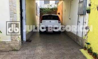 Imagem 2: Taquara/ Jacarepaguá/ Excelente casa Condominio / Duplex/ Vazia/ 03 dormitórios/ 02 vagas