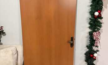 Imagem: Porta de madeira