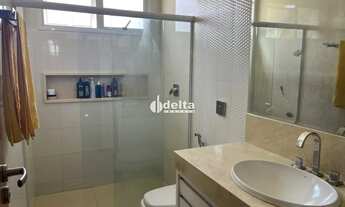 Imagem 15: Casa residencial em condomínio disponível para venda no bairro Jardim Sul em Uberlândia-MG