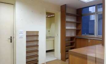 Imagem 5: Sala Comercial com divisórias, em região nobre de Higienópolis