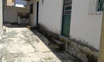 Imagem: Alugo barracão, 4 cômodos, próximo a