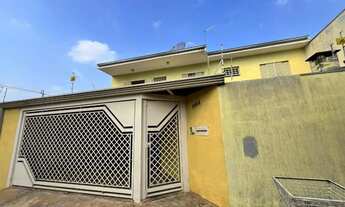 Imagem: Casa com 2 dormitórios (1 suíte) e 2 vagas