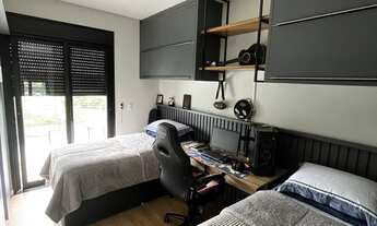 Imagem 4: Casa em condomínio Ecoville com 3 quartos , sala e cozinha mobiliada !