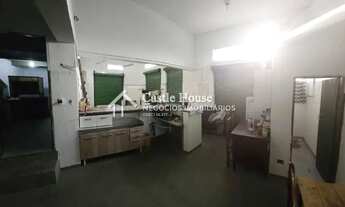 Imagem 7: Prédio Inteiro à Venda na Vila Moinho Velho, SP - Espaço e Conforto em 250 m² por R$ 900.0