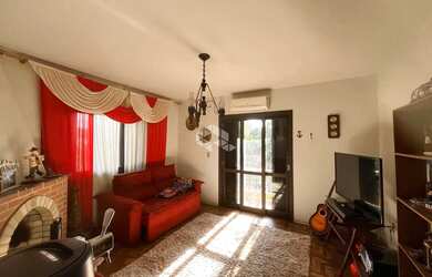 Imagem 5: Casa Sobrado / Casa com pátio / 3 Dormitórios / 4 Vagas / Jardim Itu / Porto Alegre / RS