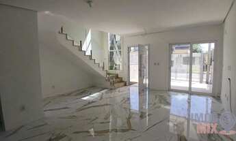 Imagem: Casa com 3 Suítes e Arquitetura Contemporânea