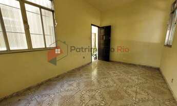 Imagem 3: Casa linear, vazia, 2 quartos, aceitando financiamento!