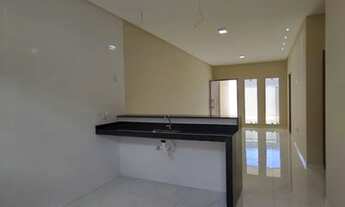 Imagem 4: Casa para venda tem 99 metros quadrados com 3 quartos em Lagoa Redonda - Fortaleza - Ceará