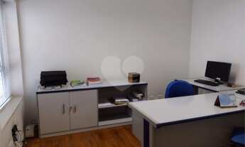 Imagem 4: Casa na Vila Mariana com 7 salas, 1 vaga - Locação e Venda