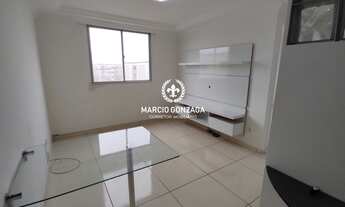 Imagem 3: Apartamento com 2 quartos, armários planejados e bem decorado, em Candeias!