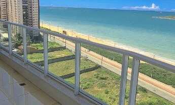 Imagem: Uma varanda ampla, com vista eterna para