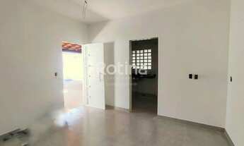 Imagem 2: Casa Condomínio Fechado à venda, 3 quartos, 3 vagas, Jardim Holanda - Uberlândia/MG