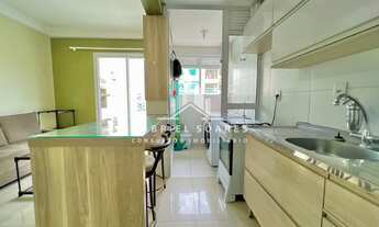 Imagem 4: Apartamento 2 dormitórios sacada com churrasqueira no bairro Carvoeira em Florianópolis/SC