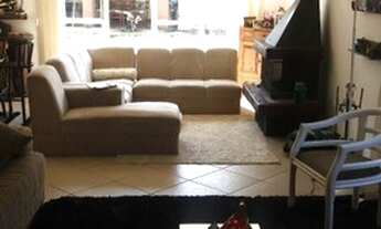 Imagem 3: Casa de 4 Dormitórios na Rua Nicolau Alayon