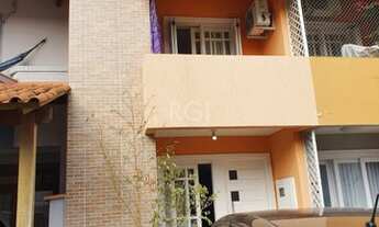 Imagem 2: Porto Alegre - Casa Padrão - Cavalhada