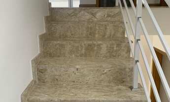 Imagem 5: Casa para venda tem 260 metros quadrados com 3 quartos em Colinas do Paraíso - Botucatu