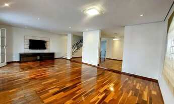 Imagem 2: Maravilhoso sobrado, 4 suítes, repleto de armários, espaço gourmet e piscina!