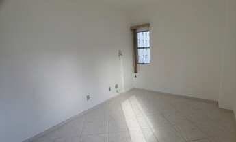 Imagem 6: Boa kichinete localizada a apenas 5 quadras da estação São Joaquim do metrô