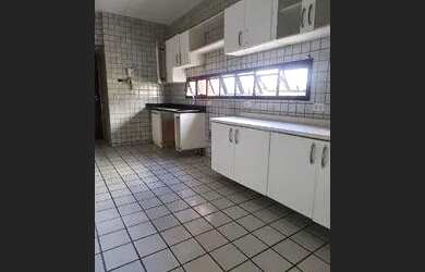 Imagem 5: Vento ou Alugo apartamento no Tirol com 3/4, sendo 2 suitess