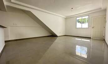 Imagem 3: Casa para venda tem 120 metros quadrados com 3 quartos em Embaré - Santos - SP