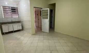 Imagem 6: Casa 3 cômodos, banheiro e área de serviço