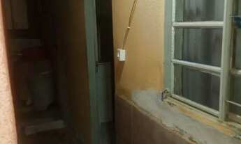 Imagem 3: Aluguel casa de fundos (lado do metrô