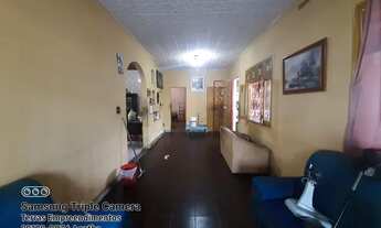 Imagem 2: Aluguel Casa no Japiim 1<br>4 quartos, sendo 2 Suítes <br>Banheiro social &lt